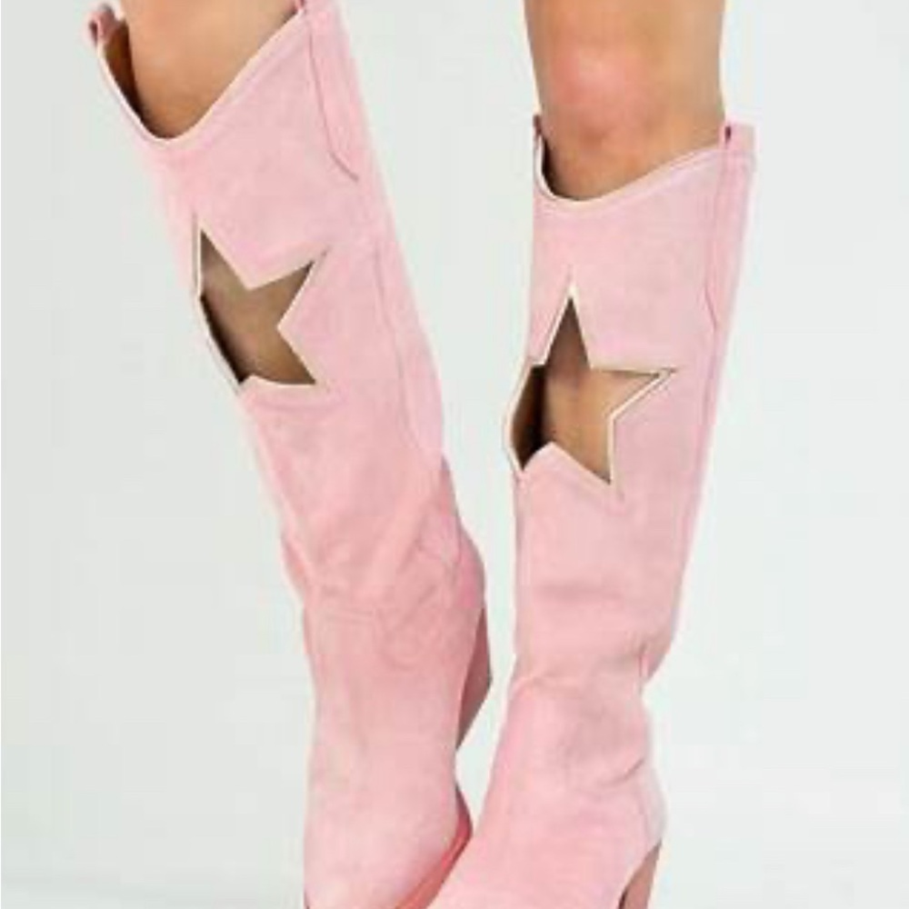Cynthia Richard, “Harper blush” Pink Star Cutout Boots, size 10 NEW in box